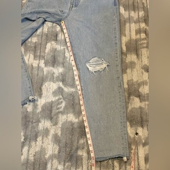 LEVI’S WEDGIE JEANS Size 30 - Picture 6 of 11